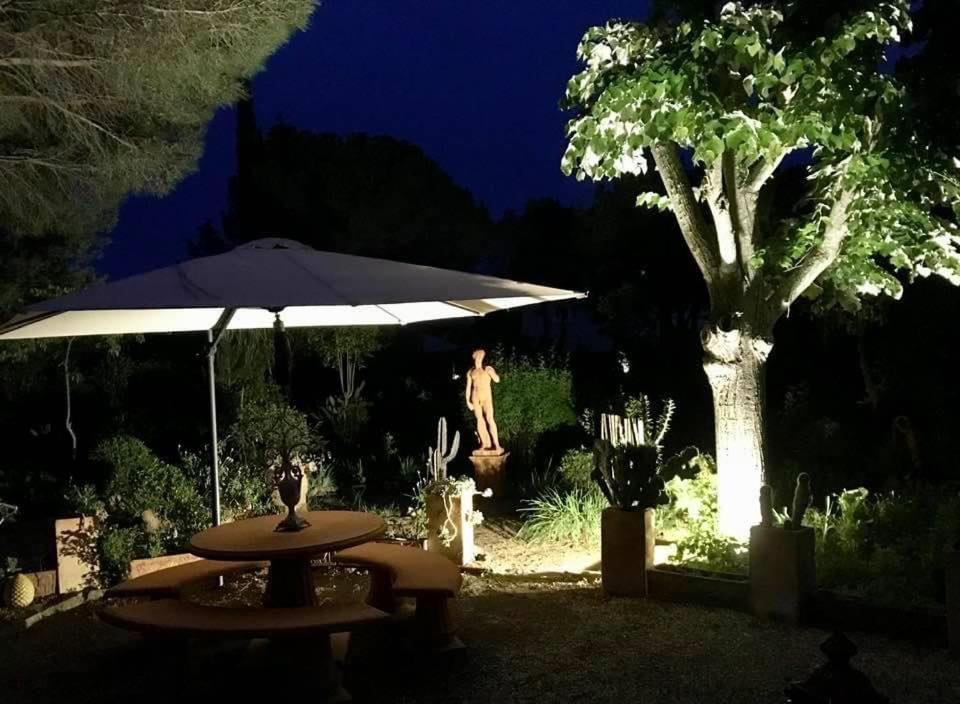 ベジエ La Cactee Singuliere Bed & Breakfast エクステリア 写真